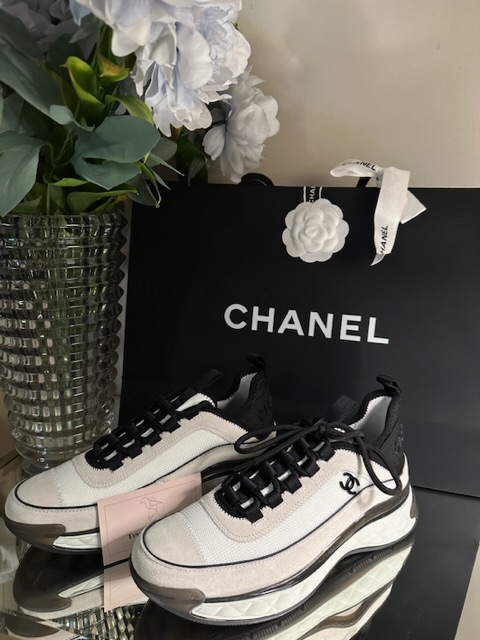 Chanel Wmns Velvet Calfskin & Mixed Fibers Sneaker 'Black