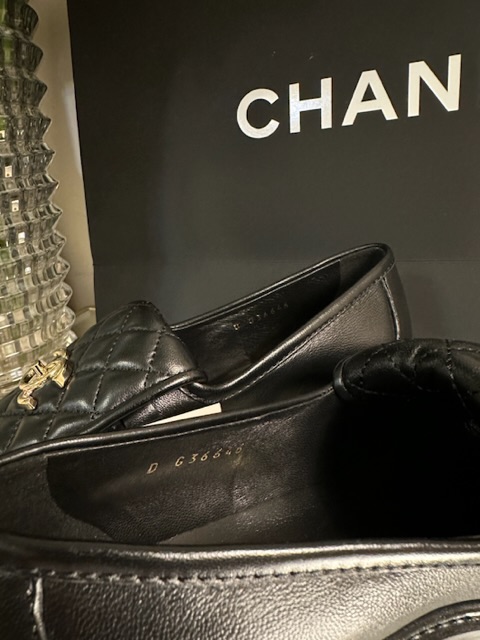 Chanel Black Leather Loafers – Trusty