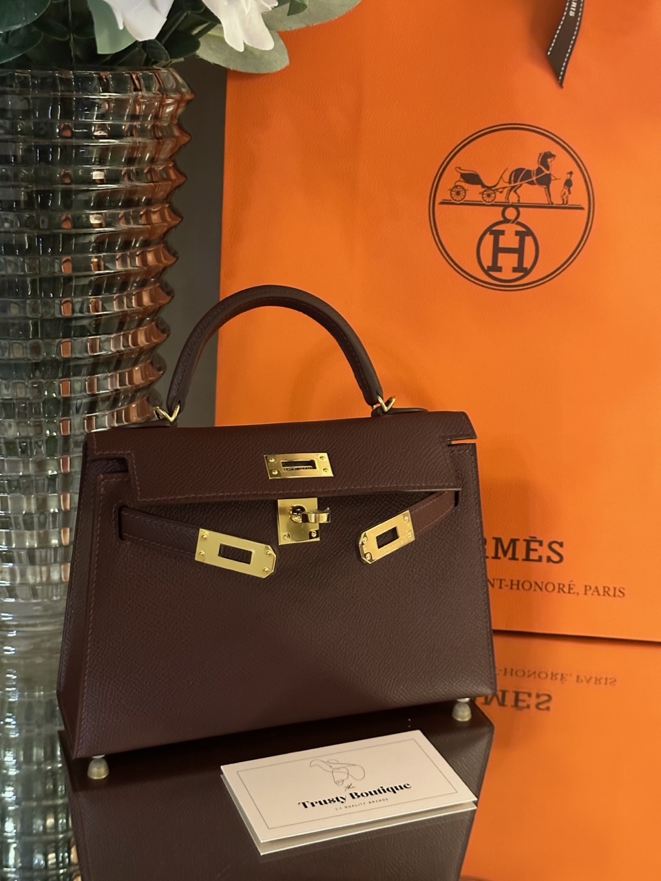 Hermes Kelly Sellier HSS 20 Nata / Bordeaux Gold Hardware Epsom Mini Bag  For Sale at 1stDibs