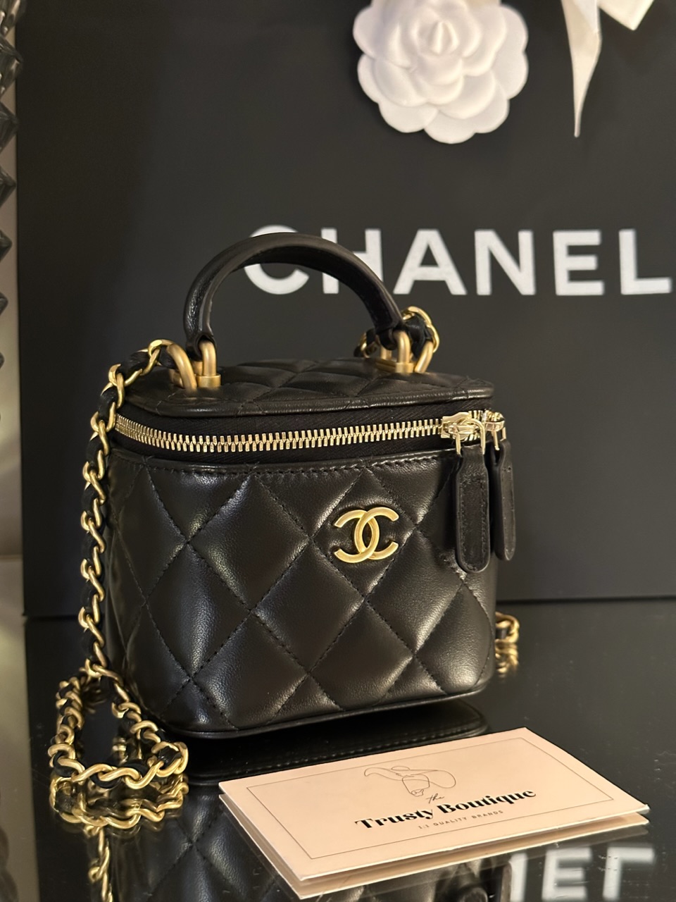 Chanel 21A TOP Handle VANITY Mini CLUTCH with Chains Black Lambskin  COMPARISONS Classic #luxurypl38 