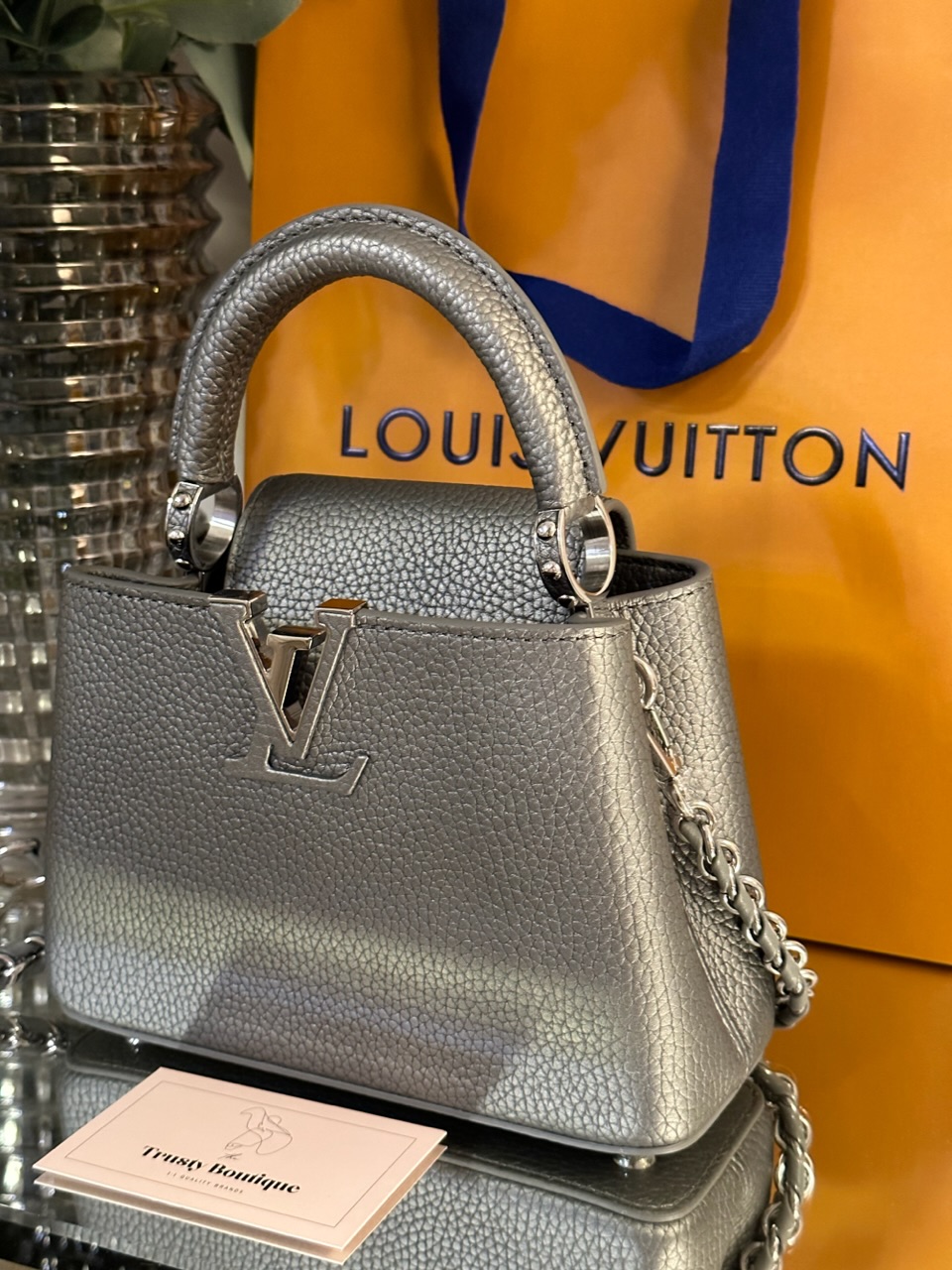 Louis Vuitton 2018 Limited Edition Metallic Silver Capucines Mini Bag at  1stDibs