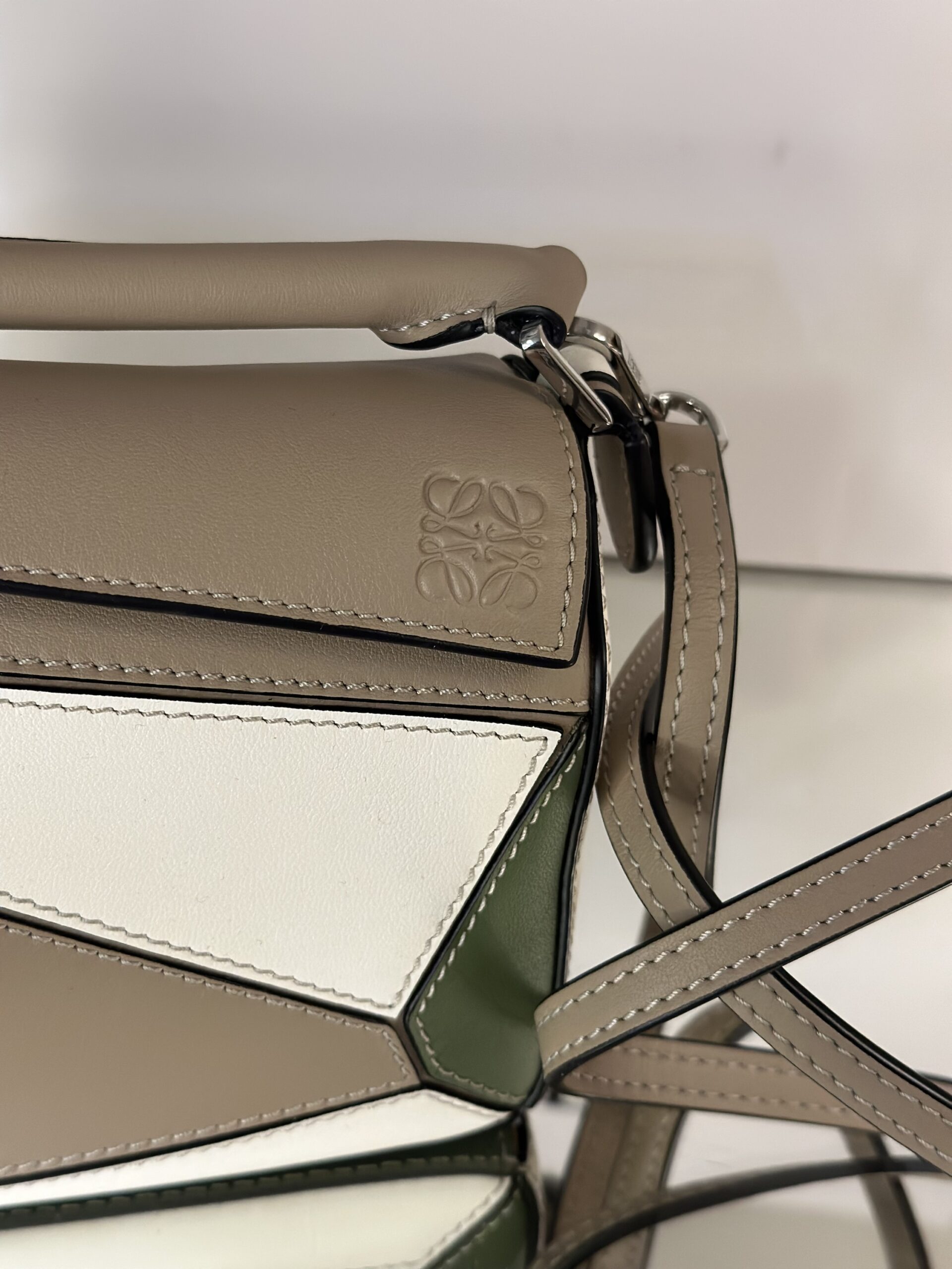 Loewe Grey/ Green Mini Puzzle Bag In Calfskin N01 – Trusty