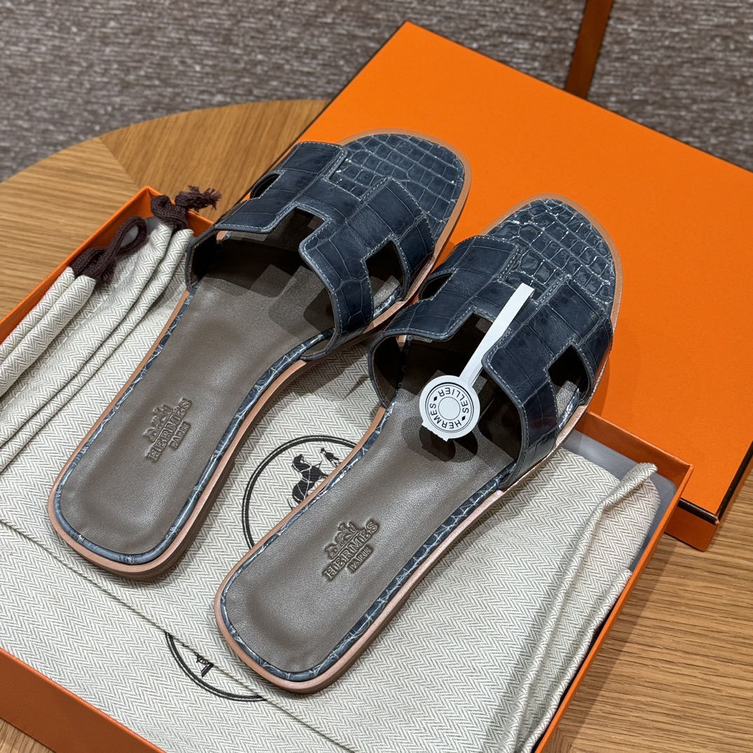 Oran Sandal